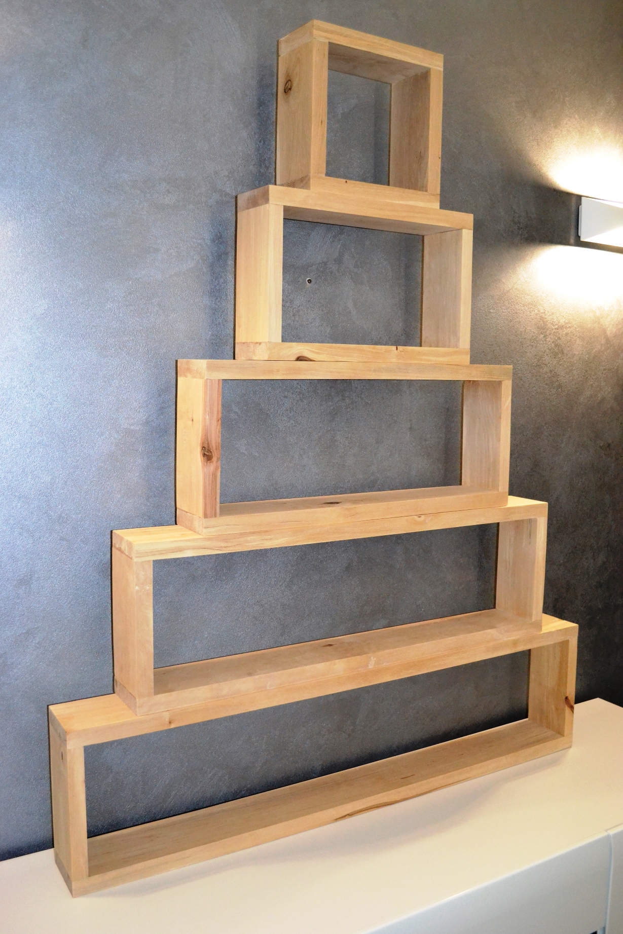 Rustikal Wandregal MIX FARBEN Eiche verschiedene Längen 100% Massiv